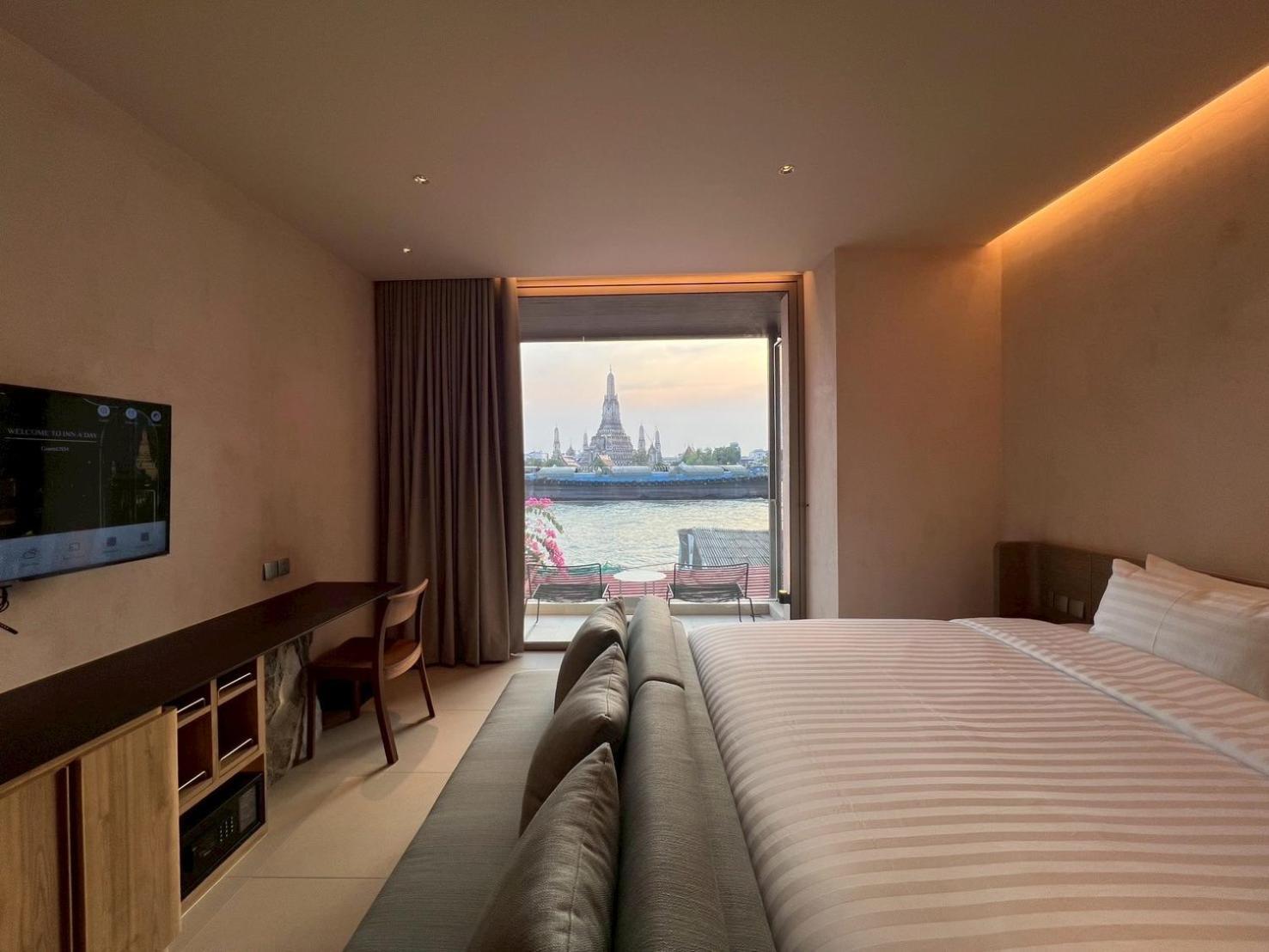King Room with Balcony